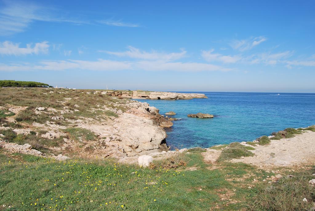 Le Terrazze Miramare B&B Torre Canne Exterior foto